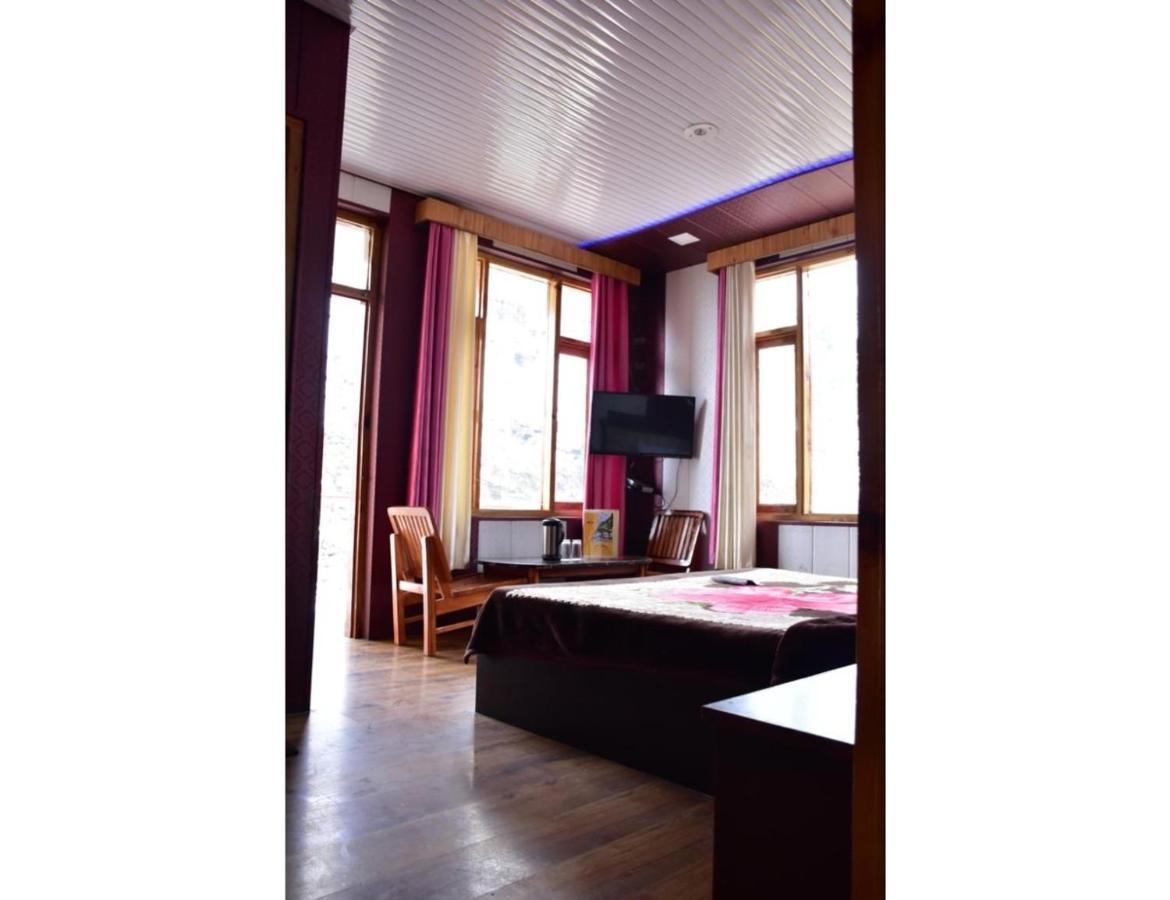 Hotel Peak View, Lahaul Sissu Ngoại thất bức ảnh