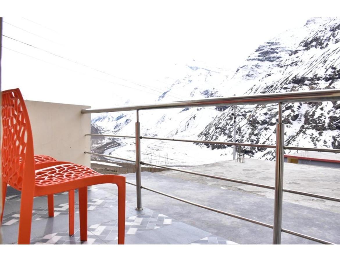 Hotel Peak View, Lahaul Sissu Ngoại thất bức ảnh