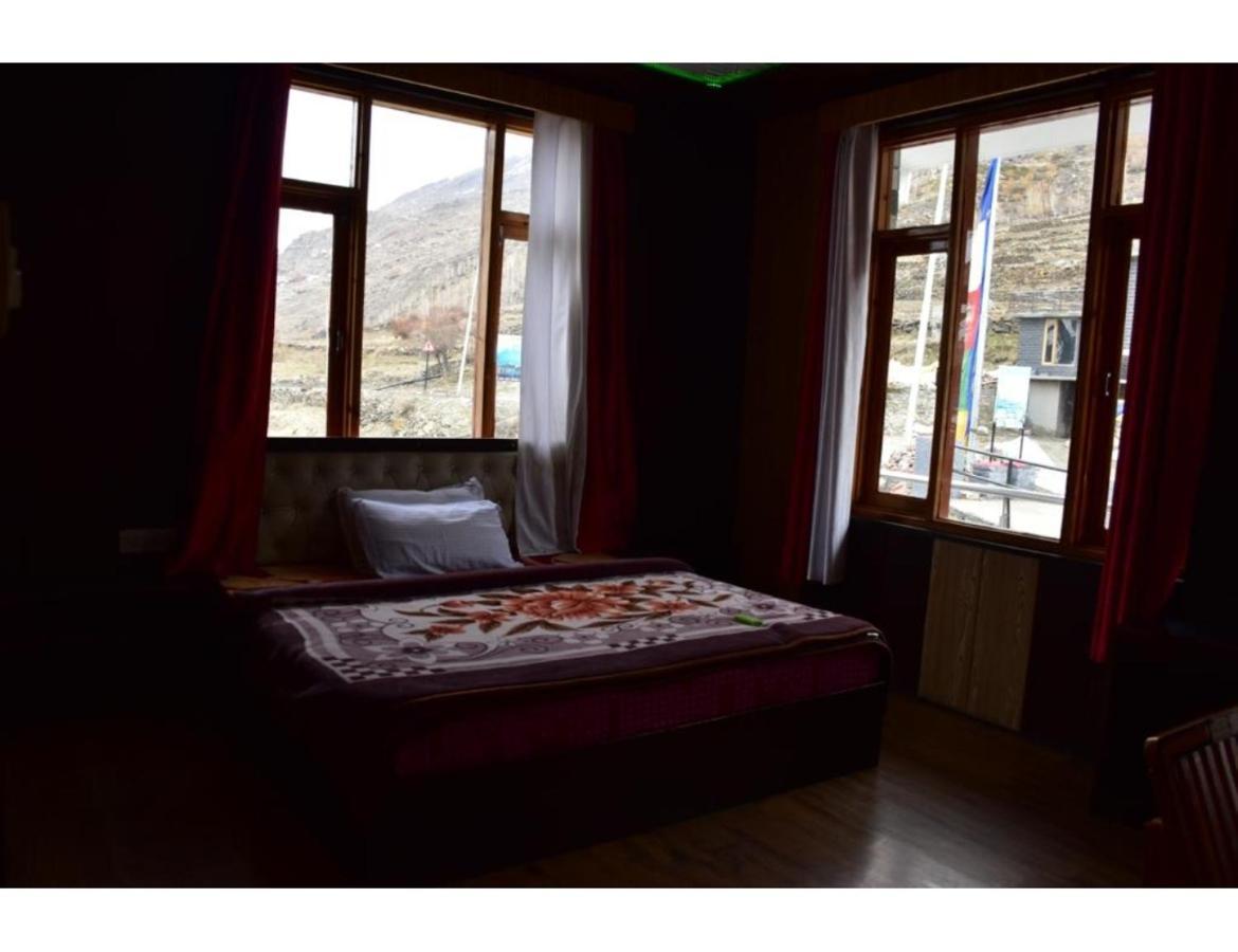 Hotel Peak View, Lahaul Sissu Ngoại thất bức ảnh