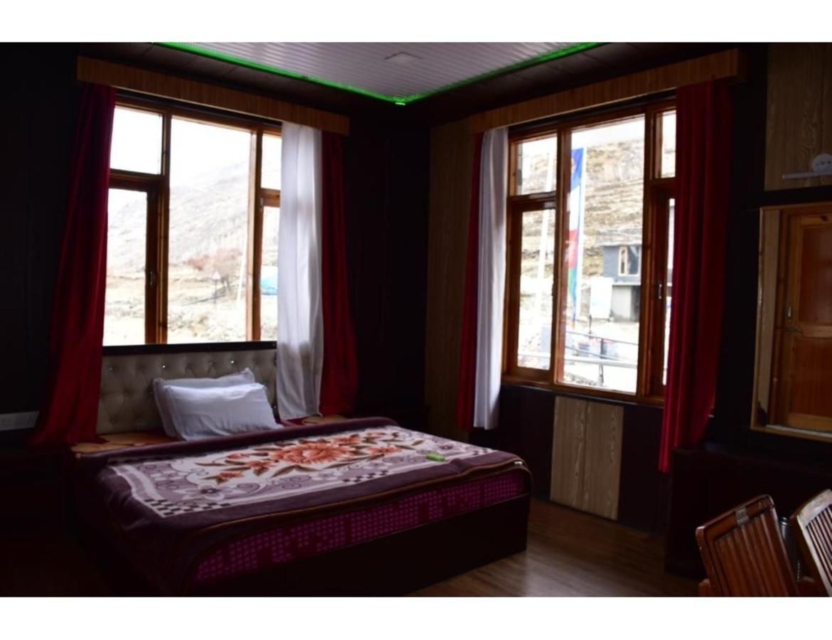 Hotel Peak View, Lahaul Sissu Ngoại thất bức ảnh