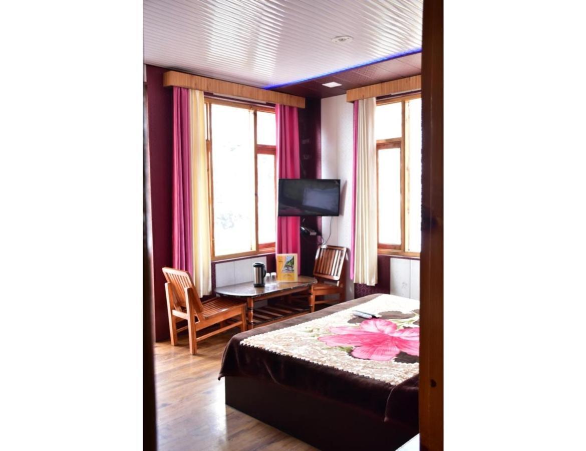 Hotel Peak View, Lahaul Sissu Ngoại thất bức ảnh
